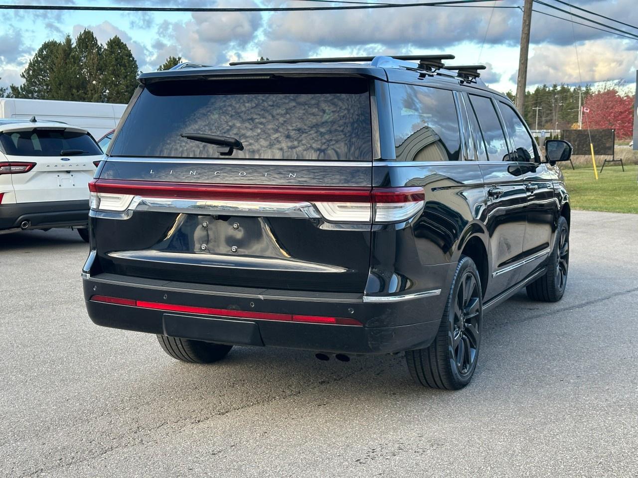 2022 Lincoln Navigator L Reserve 4x4 Photo