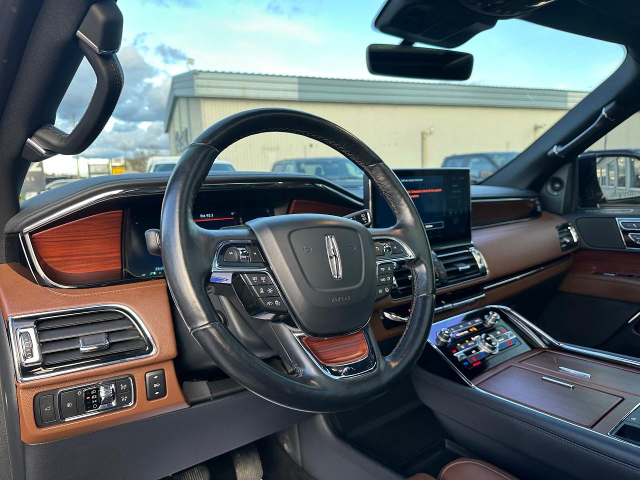 2022 Lincoln Navigator L Reserve 4x4 Photo