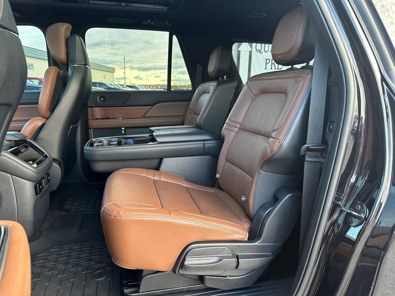 2022 Lincoln Navigator L Reserve 4x4 Photo