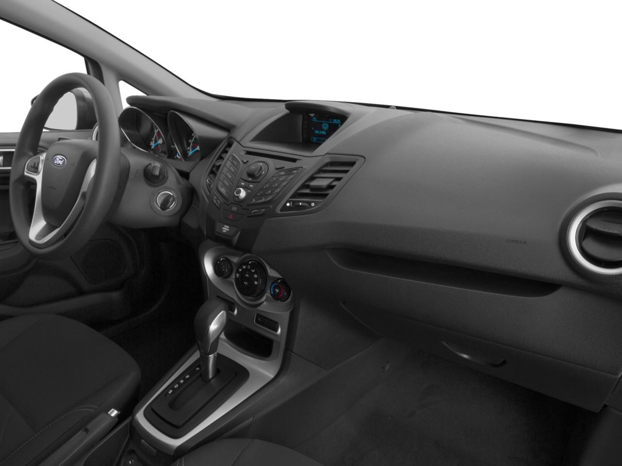 2015 Ford Fiesta 5dr HB SE Photo