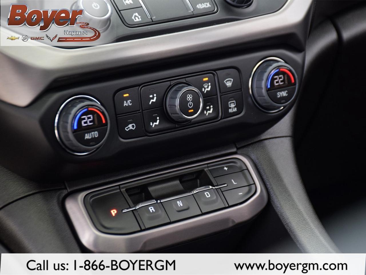 2023 GMC Acadia AWD AT4 Photo