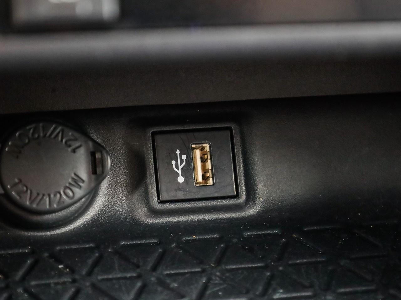 2024 Toyota RAV4 LE Photo