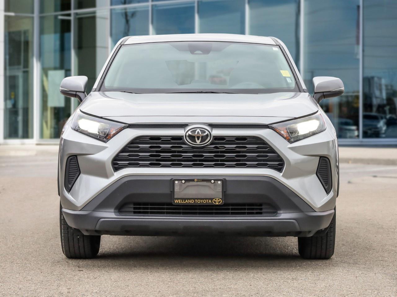 2024 Toyota RAV4 LE Photo3