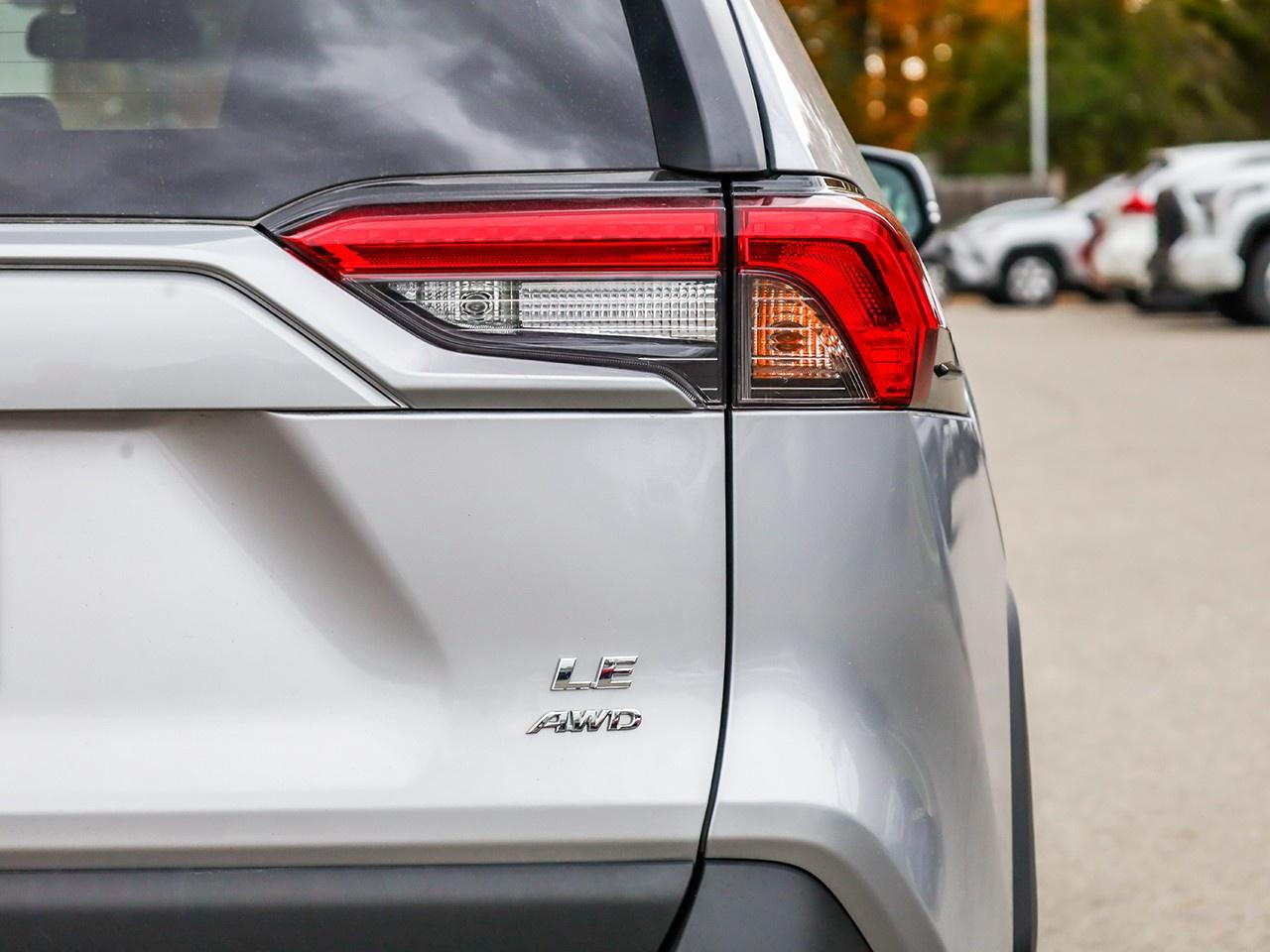 2024 Toyota RAV4 LE Photo