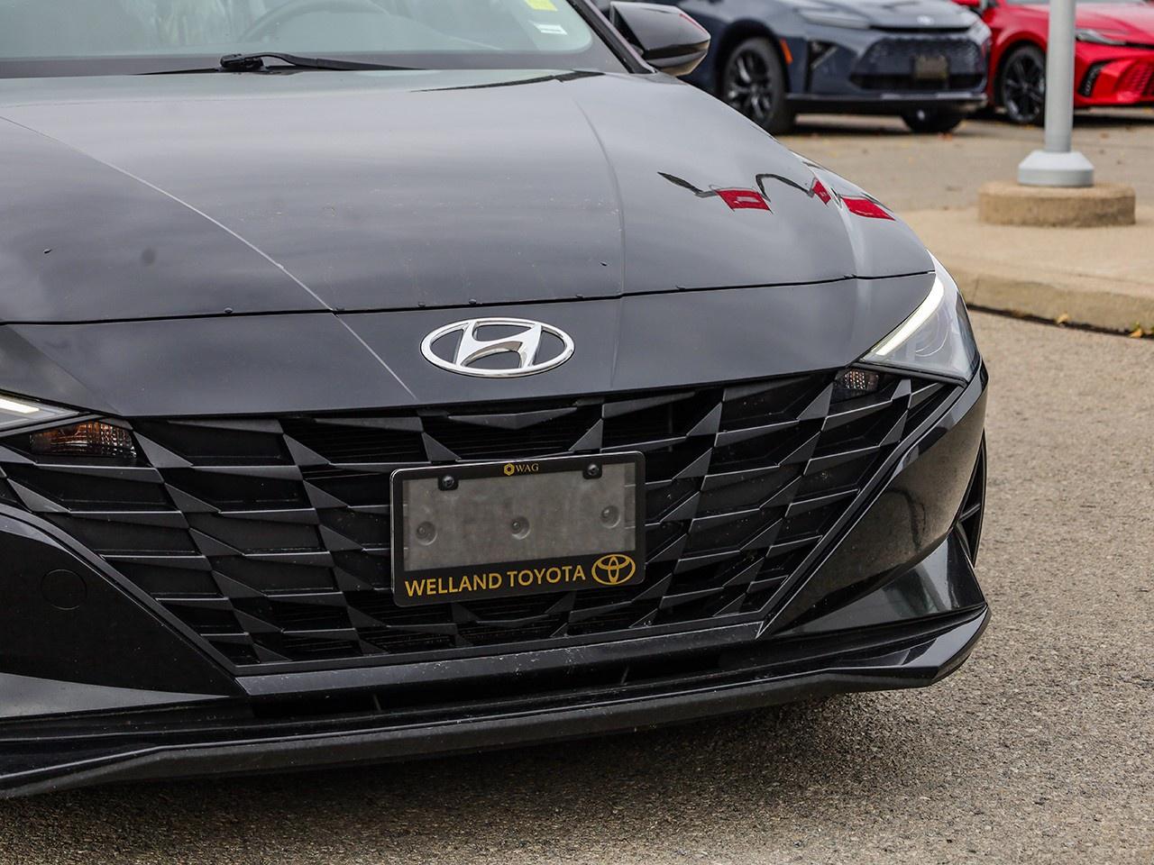 2022 Hyundai Elantra Preferred Photo