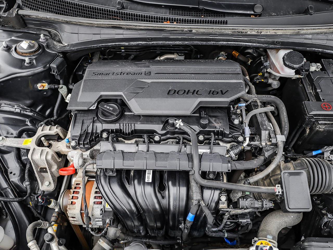 2022 Hyundai Elantra Preferred Photo