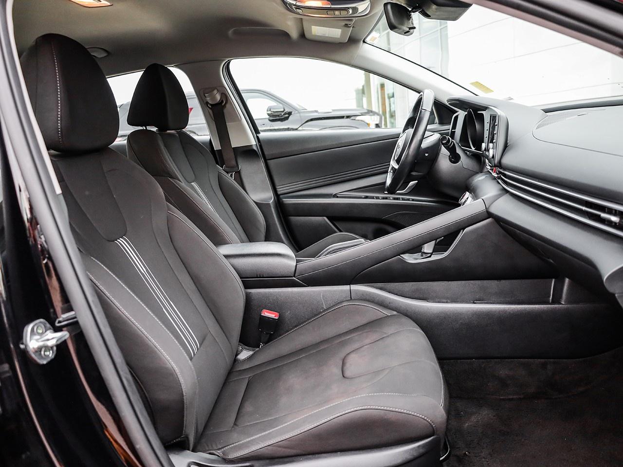 2022 Hyundai Elantra Preferred Photo