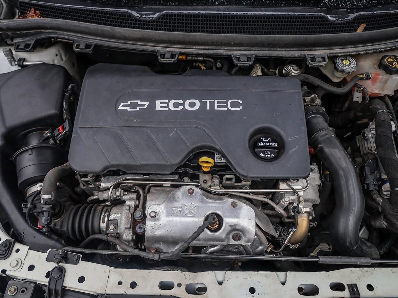 2018 Chevrolet Cruze LT AUTO Photo