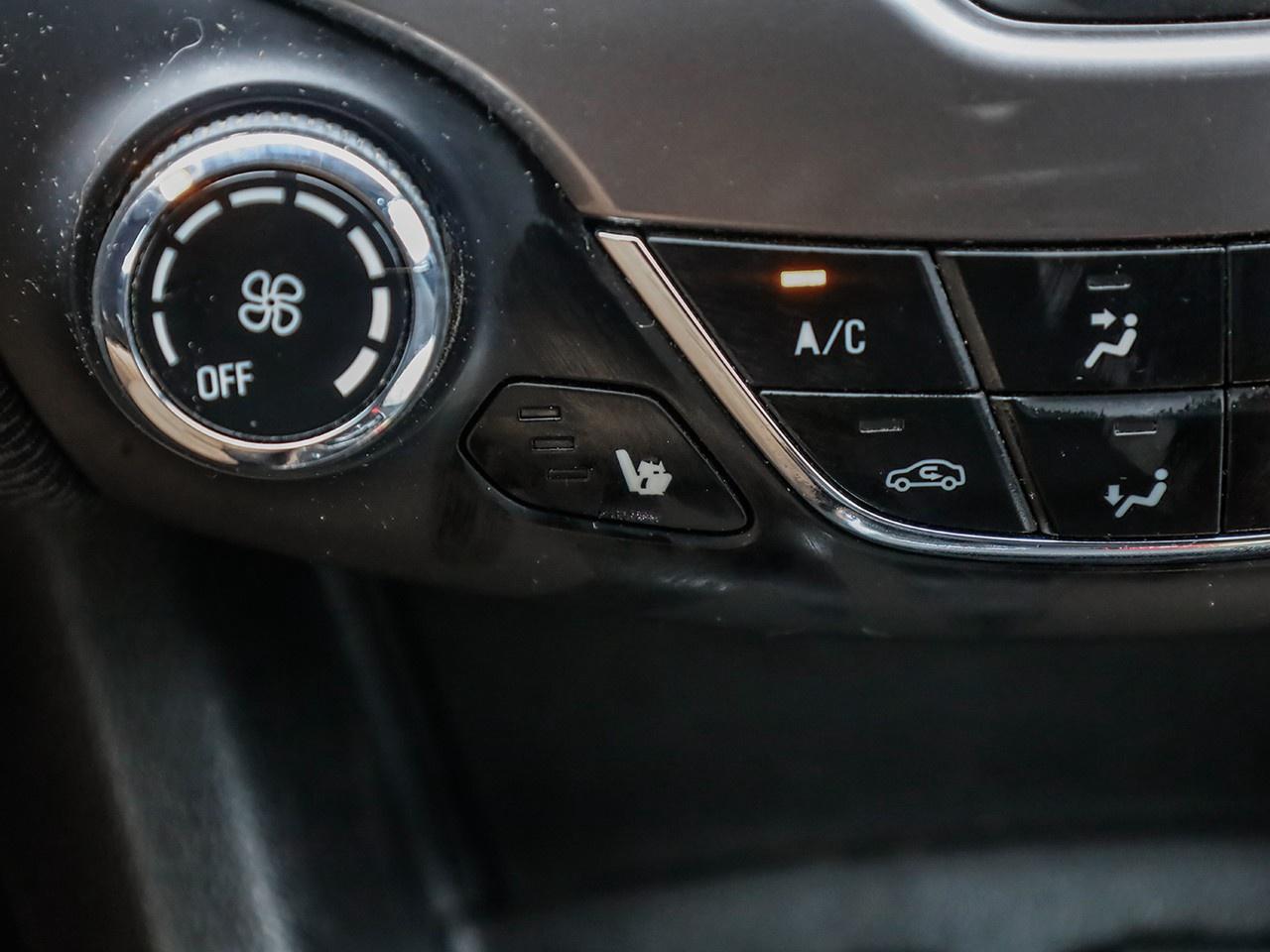 2018 Chevrolet Cruze LT AUTO Photo