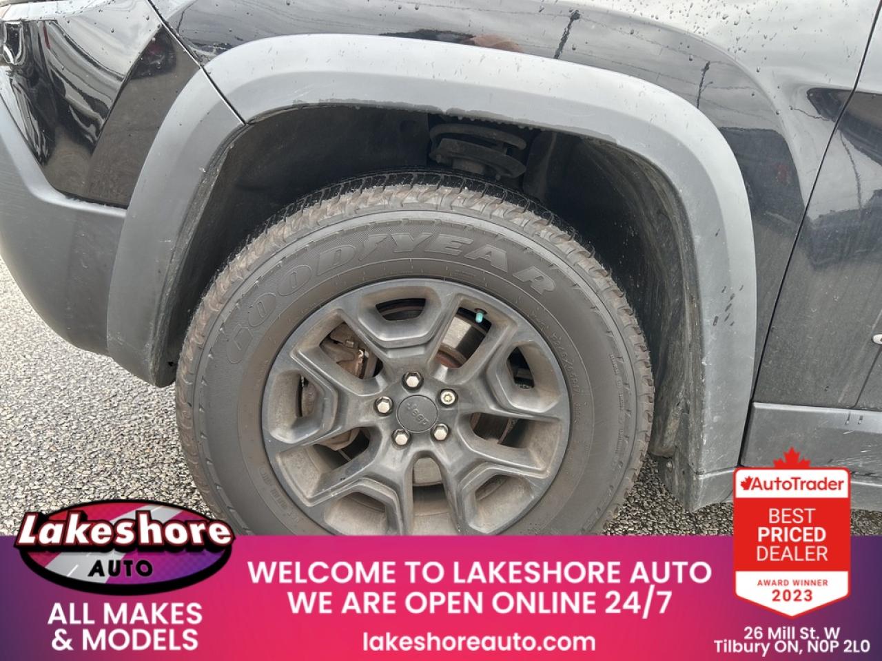 2020 Jeep Cherokee Trailhawk Photo