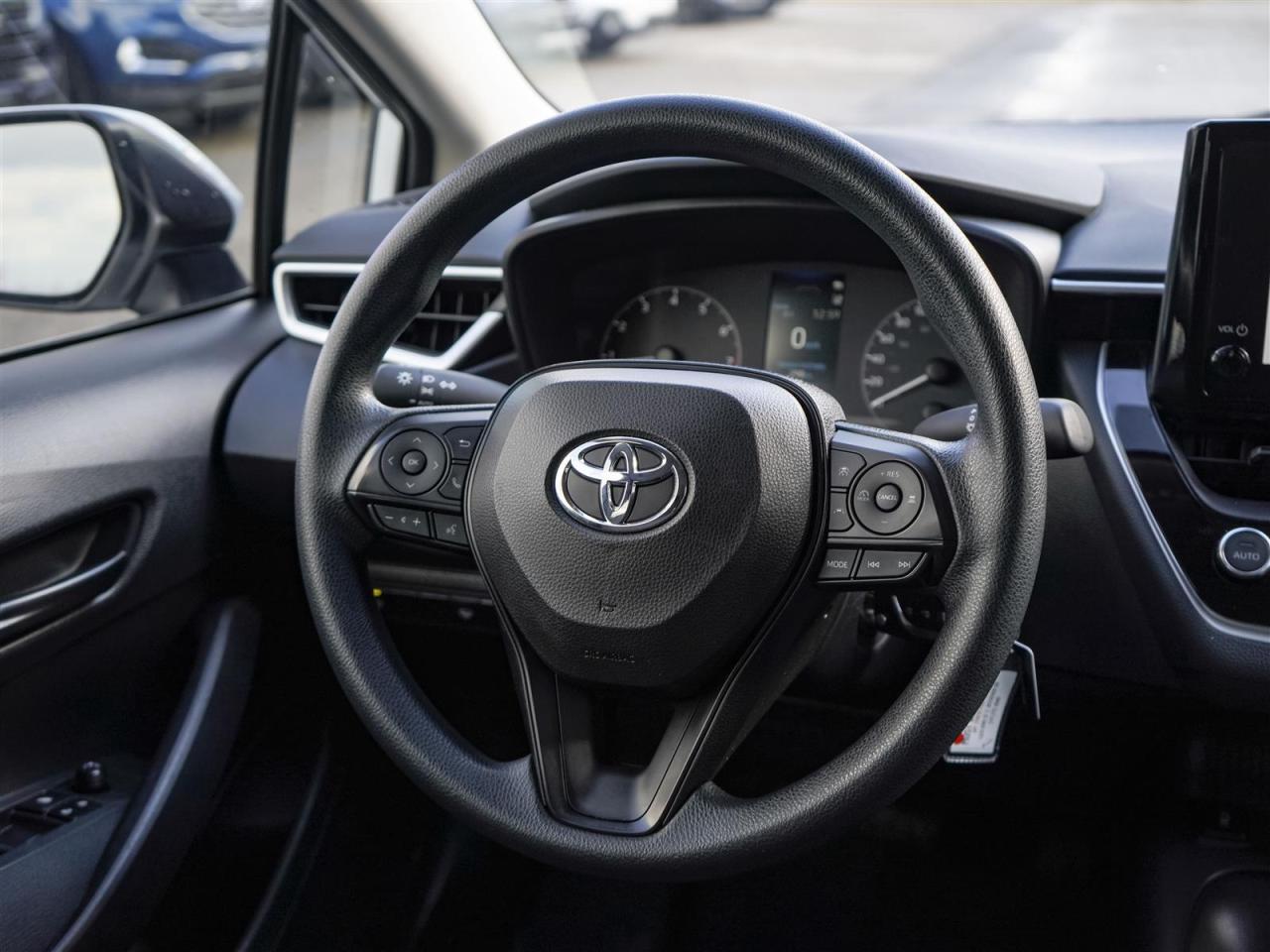 2024 Toyota Corolla LE | NO ACCIDENTS | 8 TOYOTA SERVICE RECORDS Photo