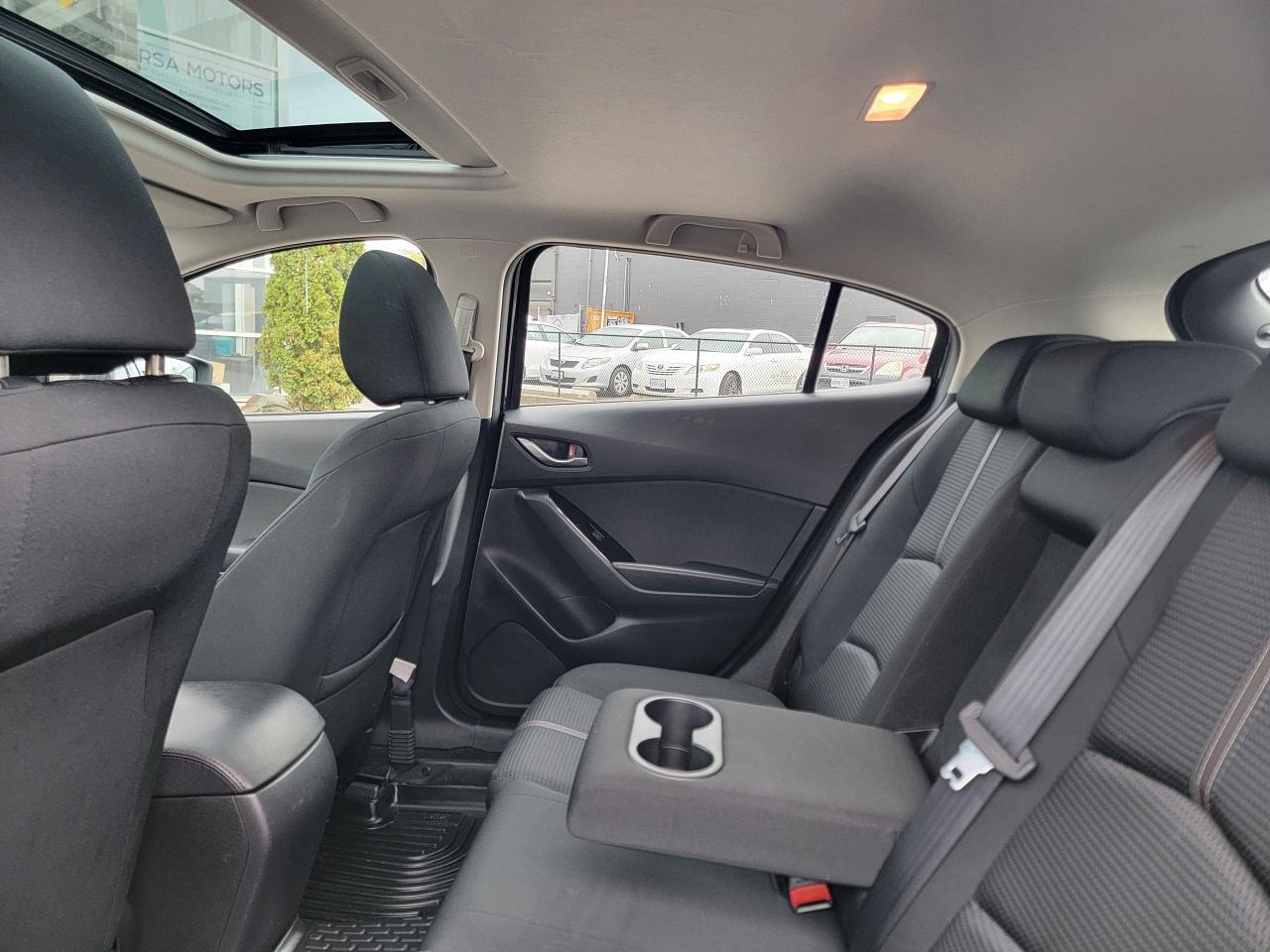 2017 Mazda MAZDA3 GT - Photo #13