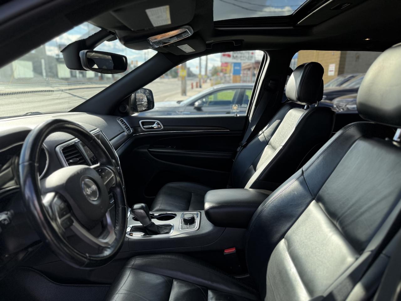 2018 Jeep Grand Cherokee LIMITED | SUNROOF | BACK UP CAMERA | LOADED Photo