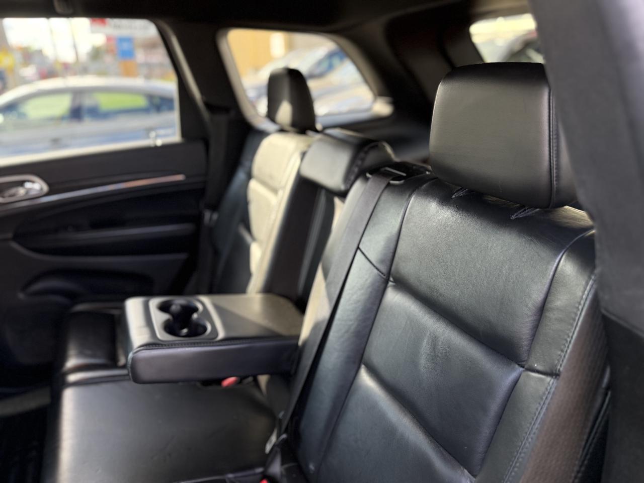 2018 Jeep Grand Cherokee LIMITED | SUNROOF | BACK UP CAMERA | LOADED Photo