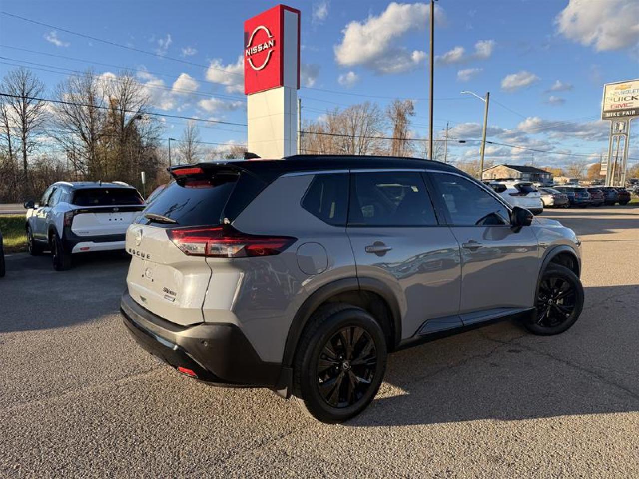 2023 Nissan Rogue SV Midnight Edition AWD CVT Photo