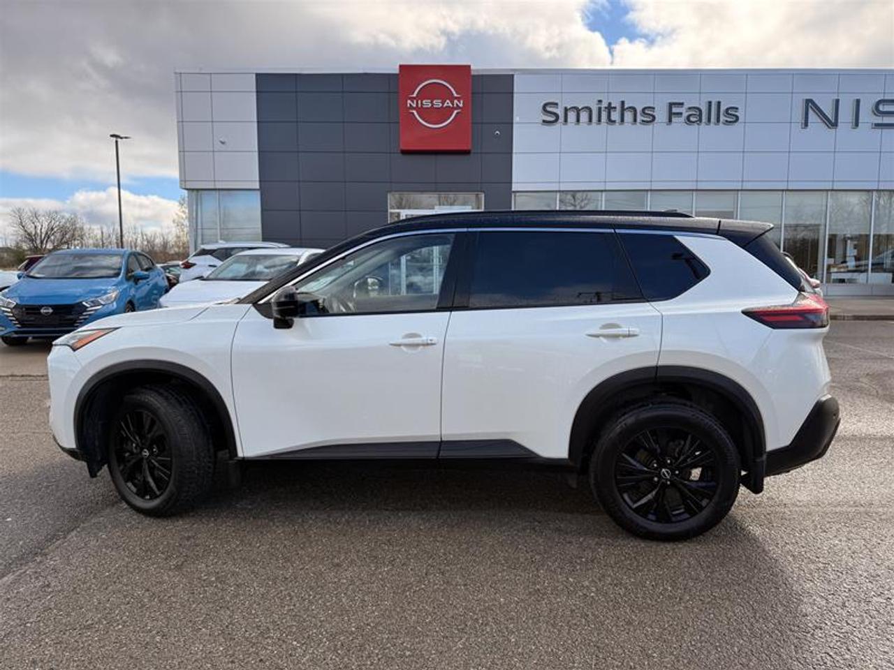 2023 Nissan Rogue SV Midnight Edition AWD CVT Photo