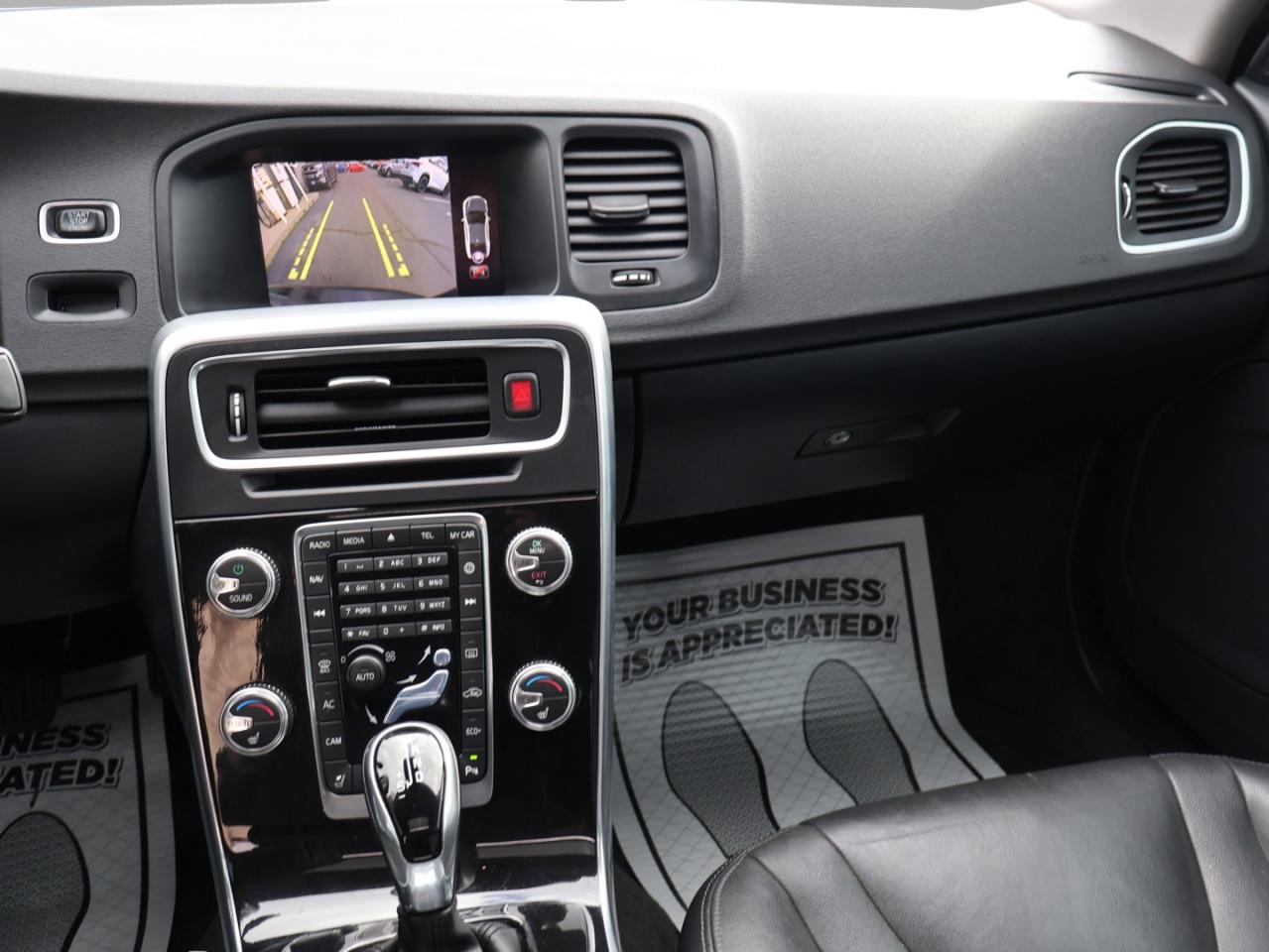 2018 Volvo S60 T6 DYNAMIC AWD *VOLVO MAINTAIN* CAMERA NAV BLUETOOTH LEATHER HEATED SEATS SUNROOF CRUISE ALLOYS - Photo #9