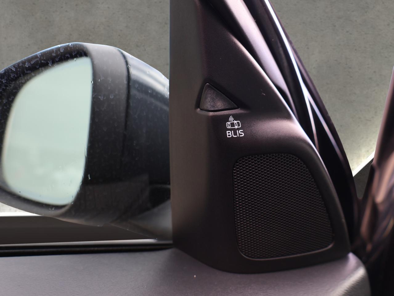 2018 Volvo S60 T6 DYNAMIC AWD *VOLVO MAINTAIN* CAMERA NAV BLUETOOTH LEATHER HEATED SEATS SUNROOF CRUISE ALLOYS - Photo #27