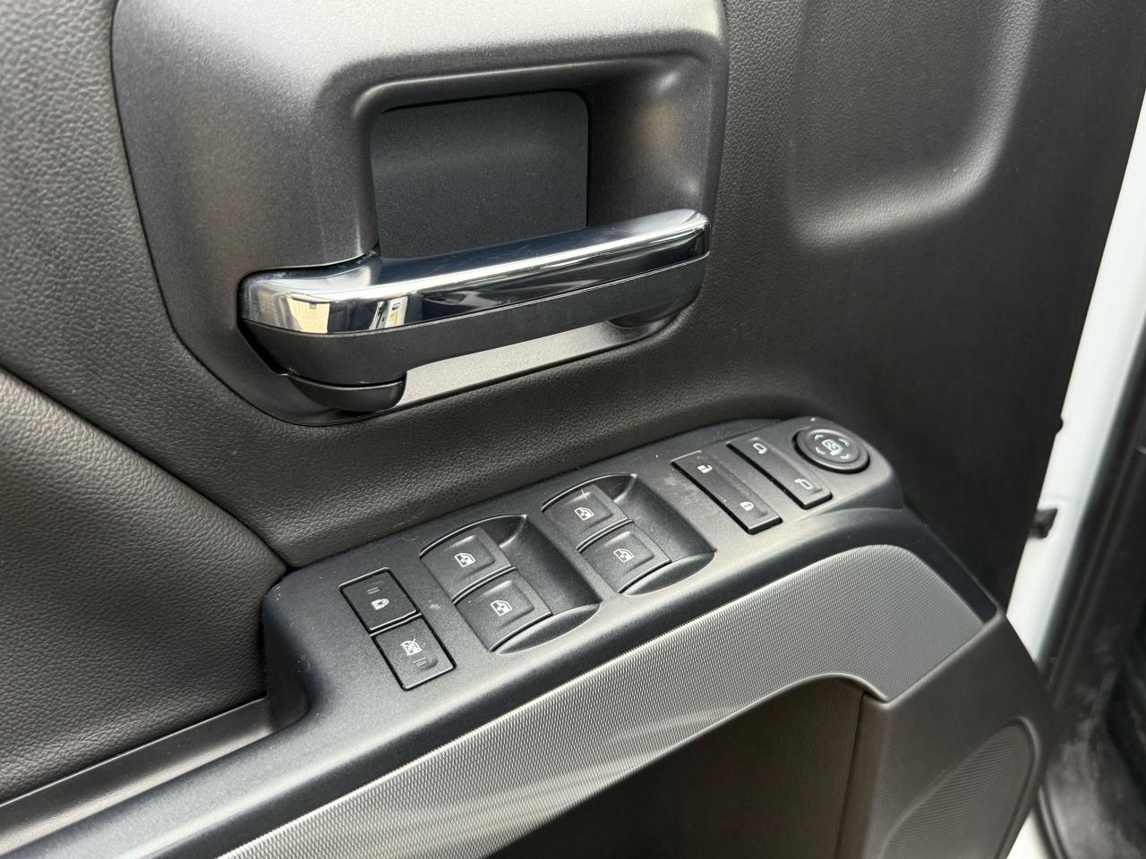 2018 Chevrolet Silverado 1500 LT - Photo #10