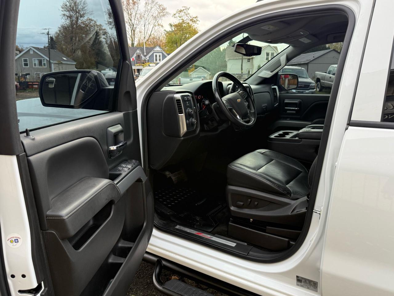 2018 Chevrolet Silverado 1500 LT - Photo #13