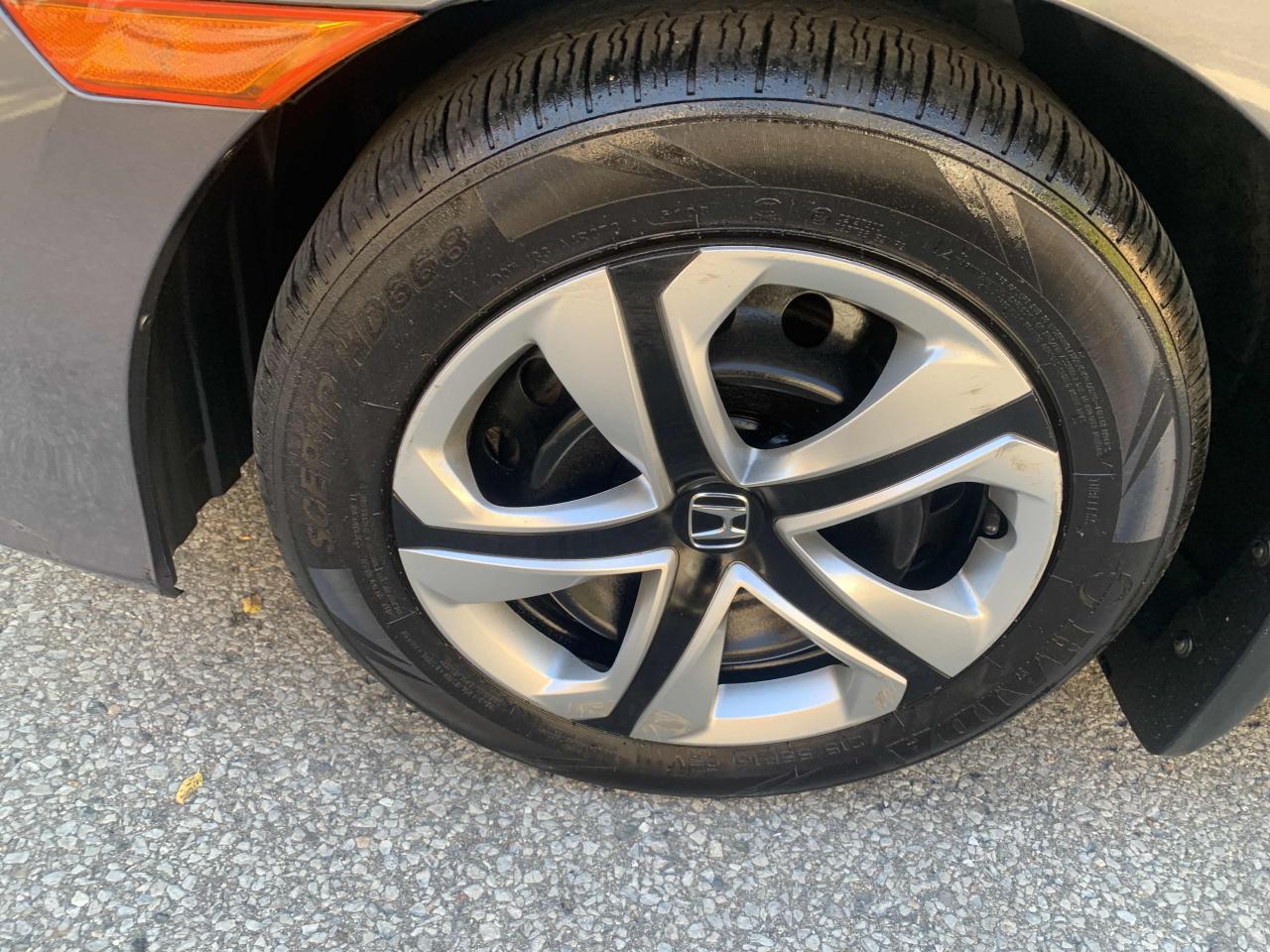 2017 Honda Civic LX/ LOW KM / REAR CAM / SUPER CLEAN / HEATED SEATS - Photo #8