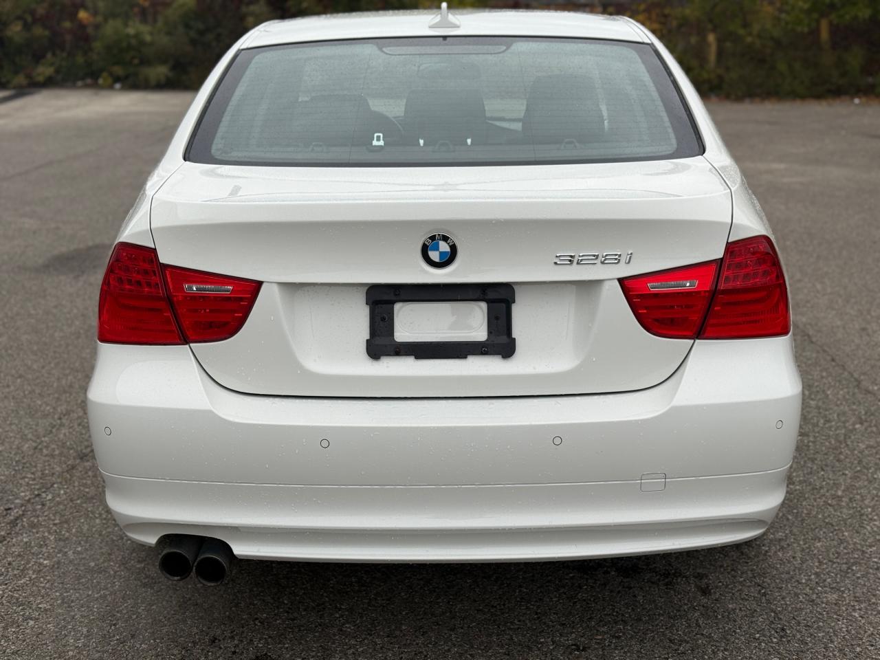 2011 BMW 3 Series 328i xDrive Executive Edition - Photo #6