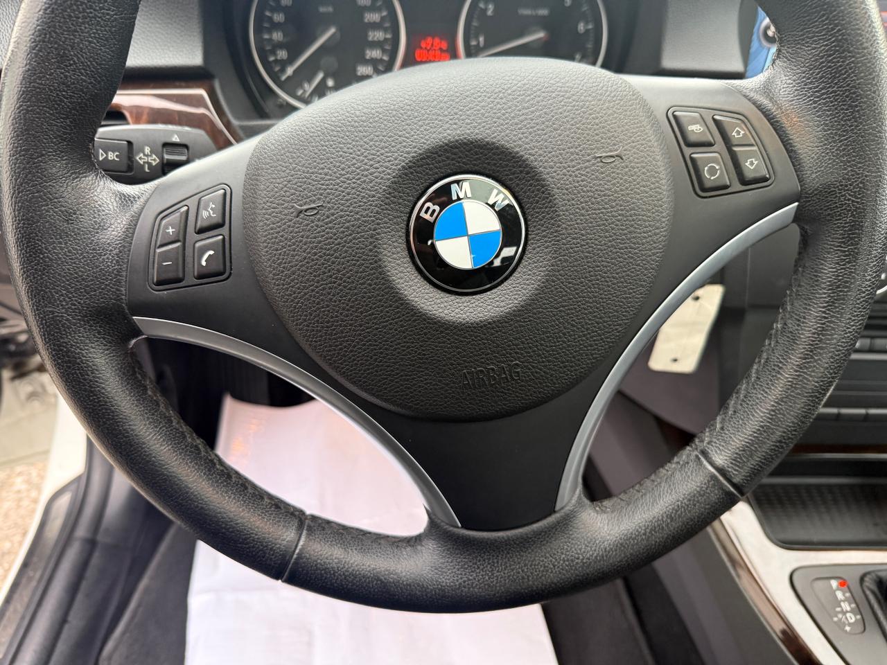 2011 BMW 3 Series 328i xDrive Executive Edition - Photo #14