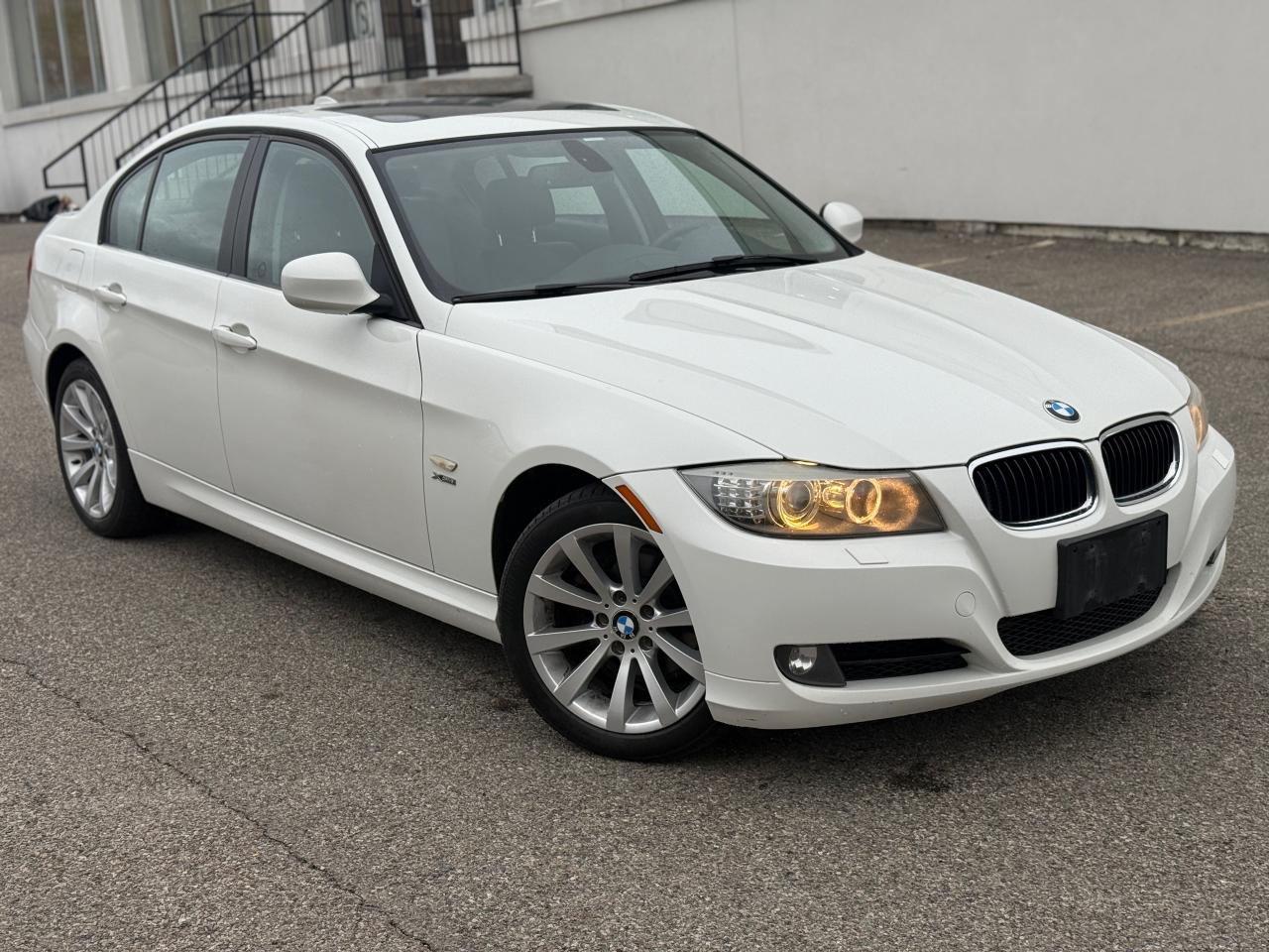 2011 BMW 3 Series 328i xDrive Executive Edition - Photo #3