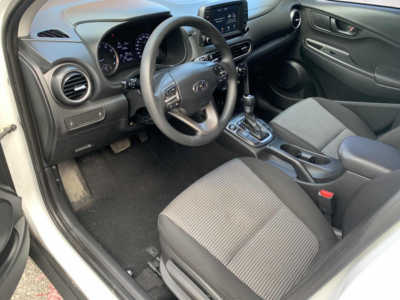 2018 Hyundai KONA ESSENTIAL/ NO ACCIDENT/ LOW KM / ALLOYS / CLEAN/AC - Photo #7