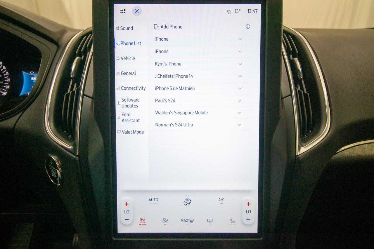 2024 Ford Edge Titanium AWD Photo5