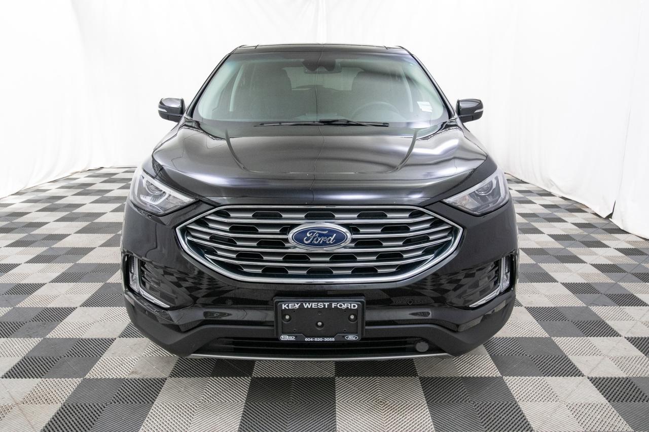 2024 Ford Edge Titanium AWD Photo