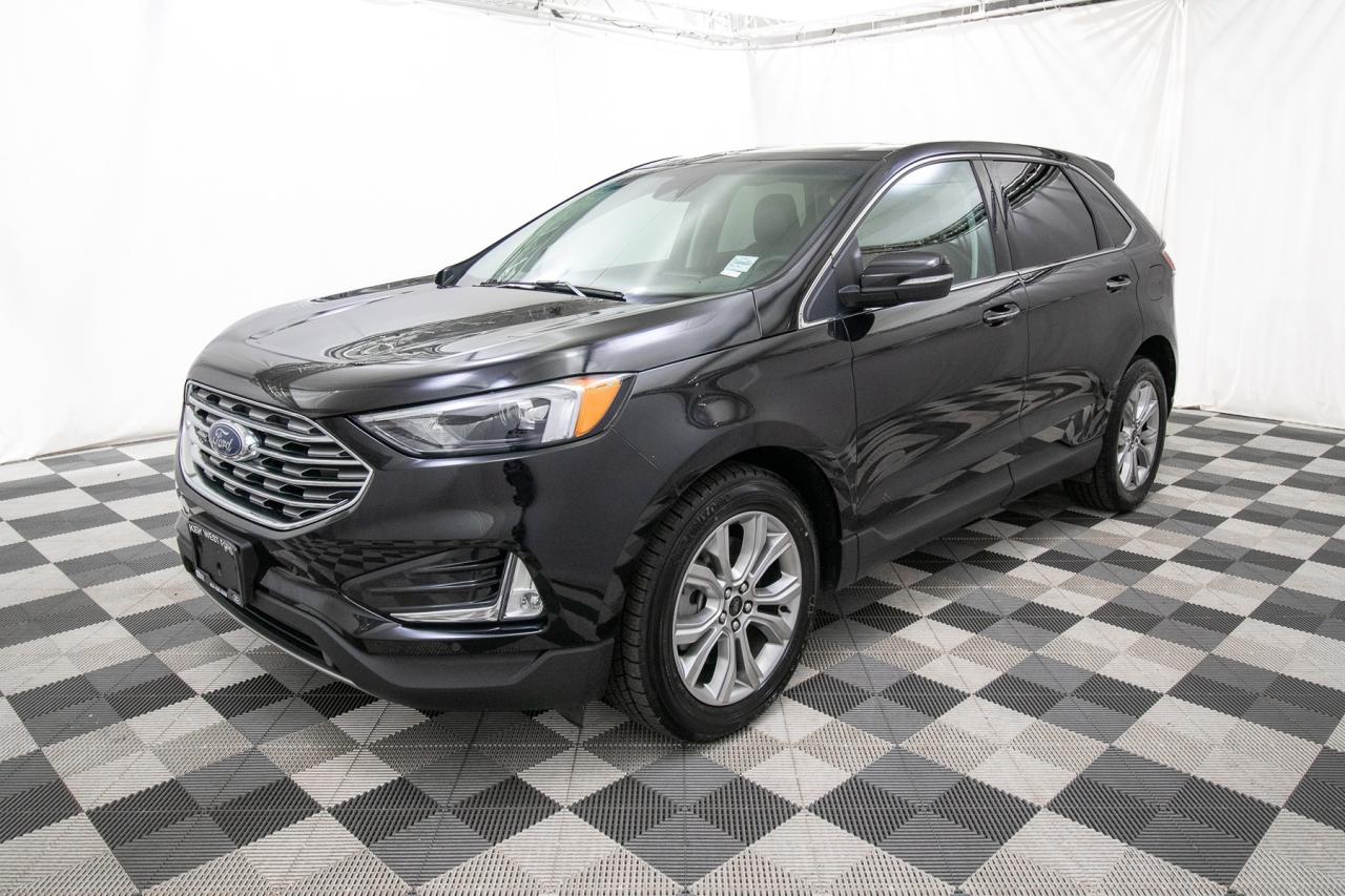2024 Ford Edge Titanium AWD Photo