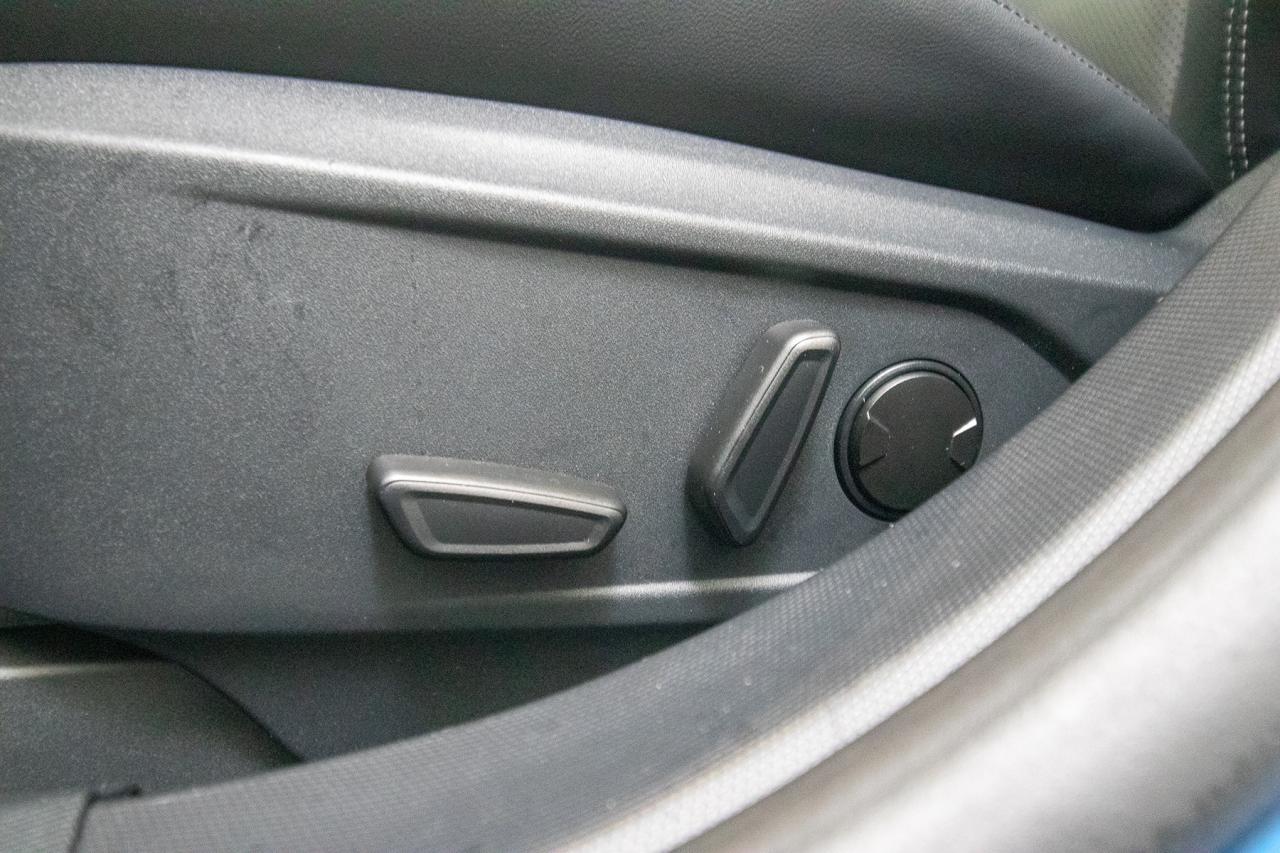 2023 Ford Mustang Mach-E Premium RWD Photo5