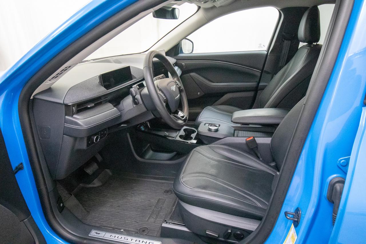 2023 Ford Mustang Mach-E Premium RWD Photo5