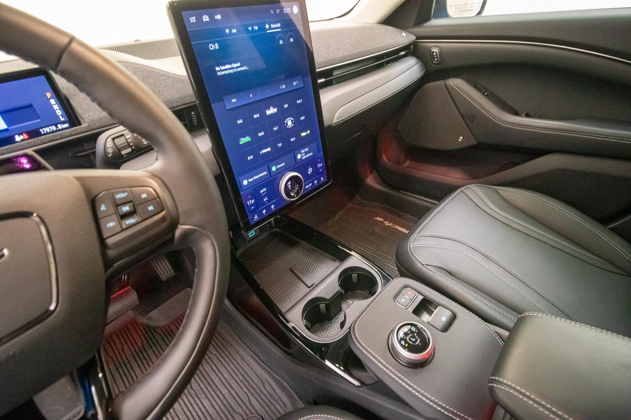 2023 Ford Mustang Mach-E Premium RWD Photo5