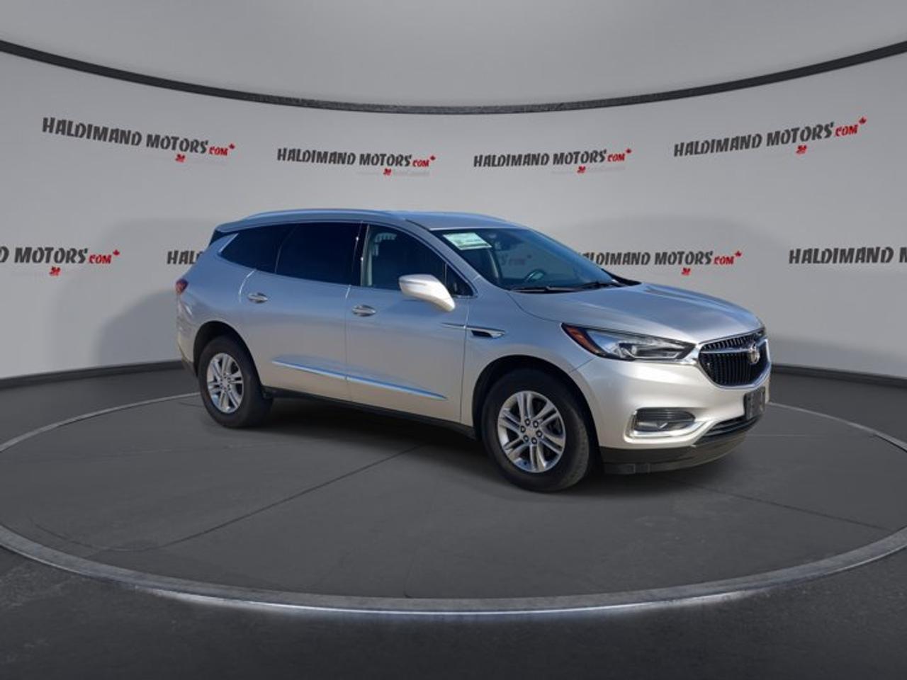 2018 Buick Enclave Essence AWD Photo