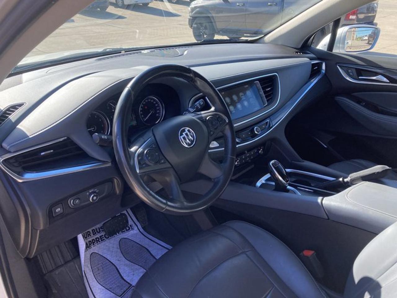 2018 Buick Enclave Essence AWD Photo