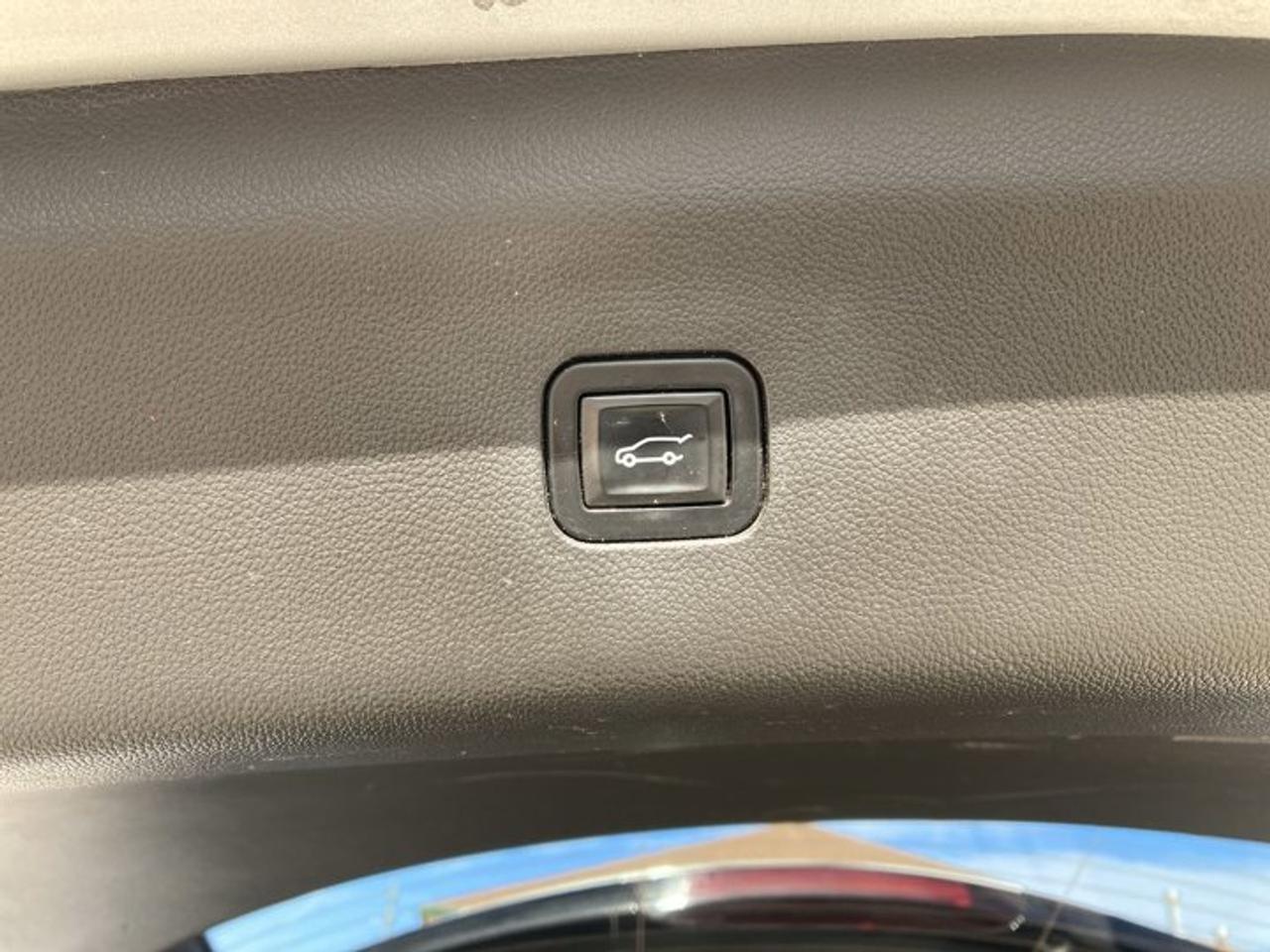 2018 Buick Enclave Essence AWD Photo