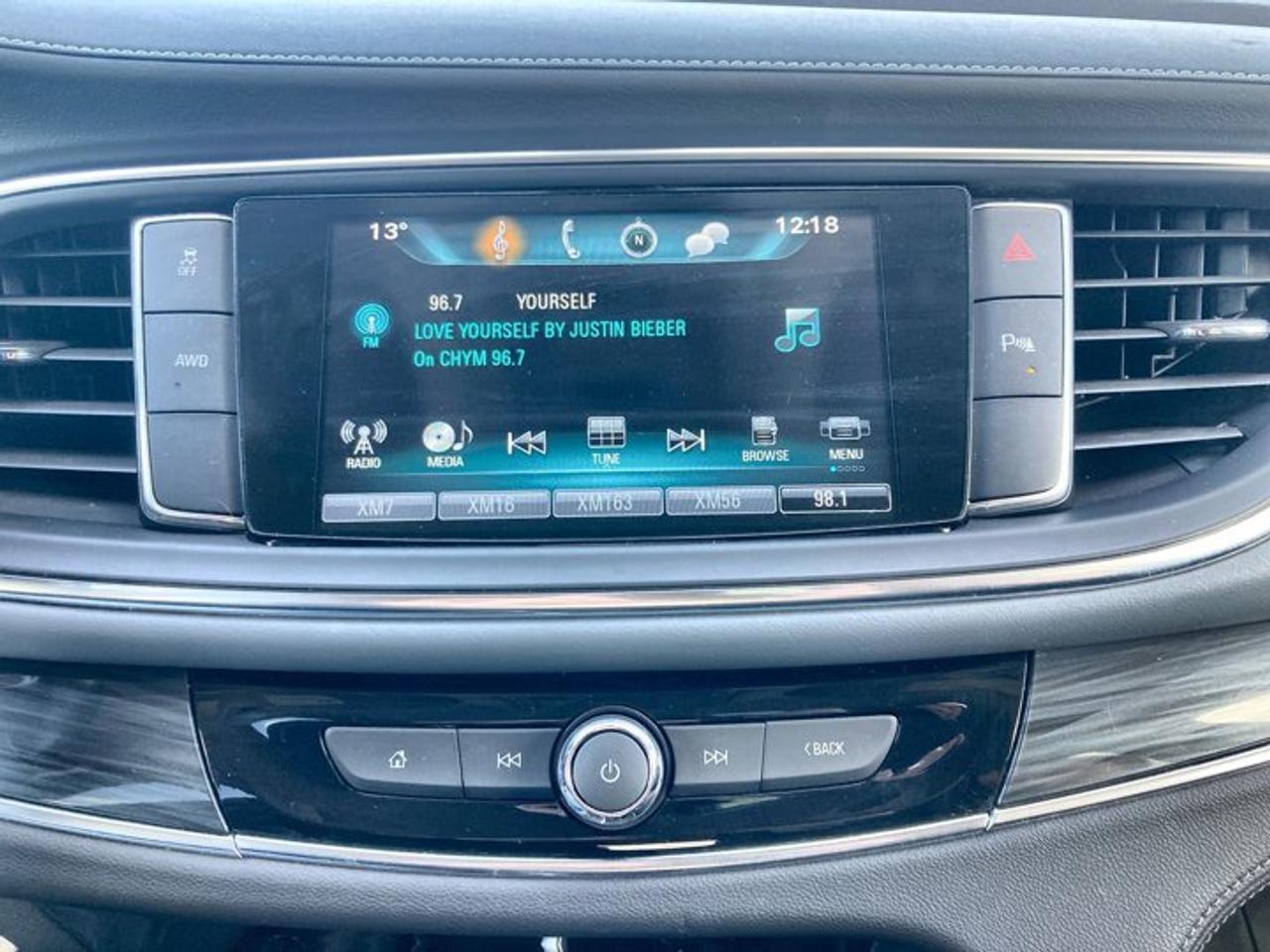 2018 Buick Enclave Essence AWD Photo