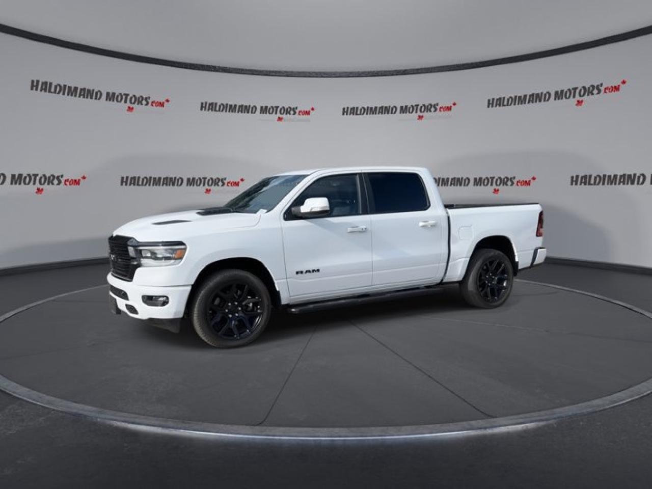 2022 RAM 1500 Sport 4x4 Crew | Remote Start | Leather Seats | Heated Seats Photo3