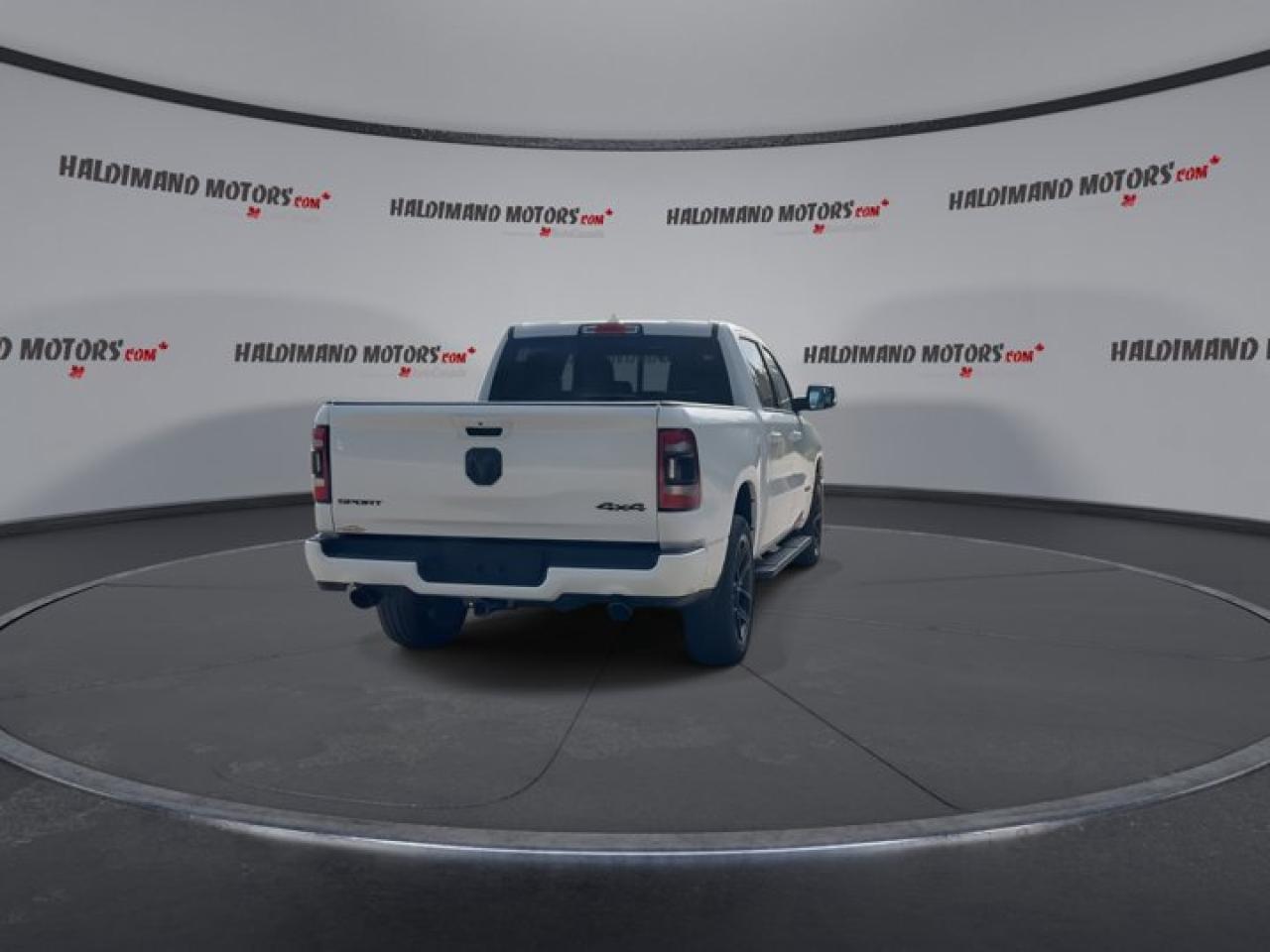 2022 RAM 1500 Sport 4x4 Crew | Remote Start | Leather Seats | Heated Seats Photo