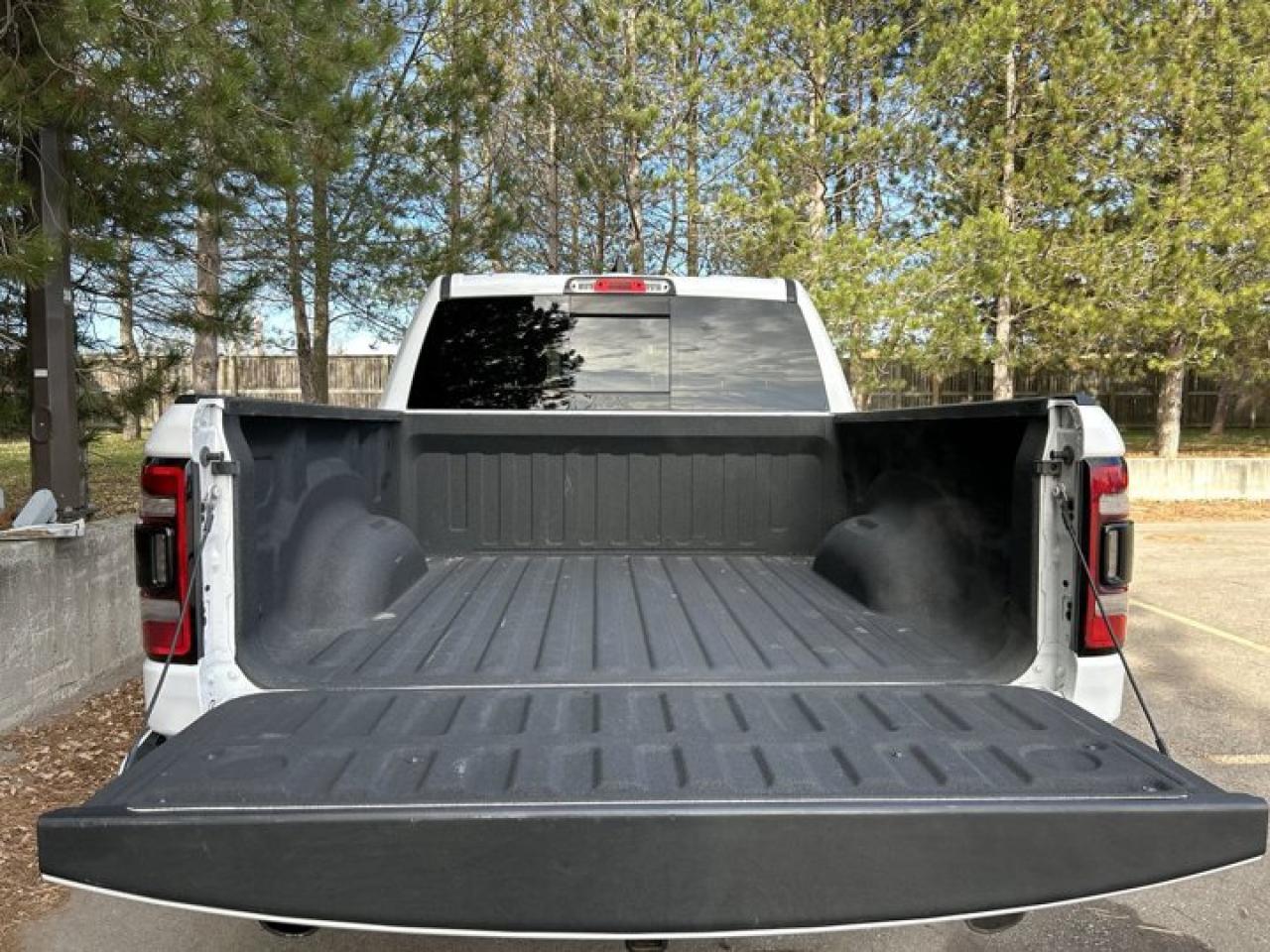 2022 RAM 1500 Sport 4x4 Crew | Remote Start | Leather Seats | Heated Seats Photo