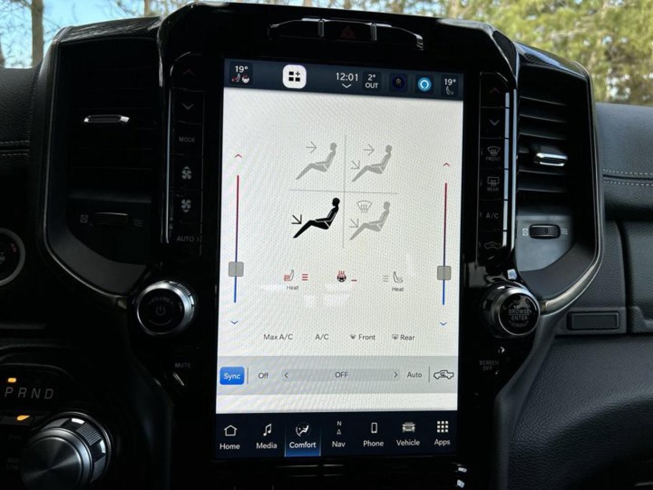 2022 RAM 1500 Sport 4x4 Crew | Remote Start | Leather Seats | Heated Seats Photo