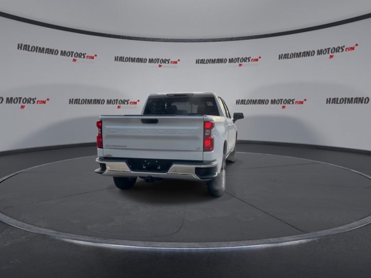 2024 Chevrolet Silverado 1500 LT Crew Photo