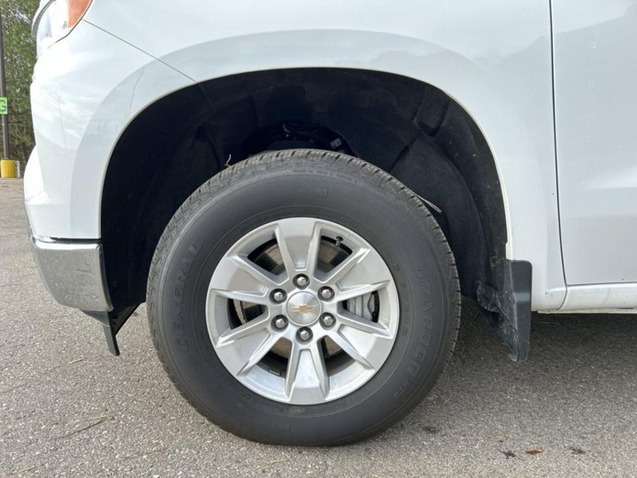 2024 Chevrolet Silverado 1500 LT Crew Photo