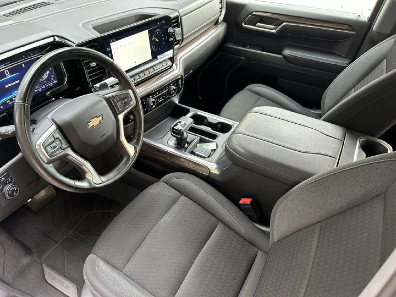 2024 Chevrolet Silverado 1500 LT Crew Photo