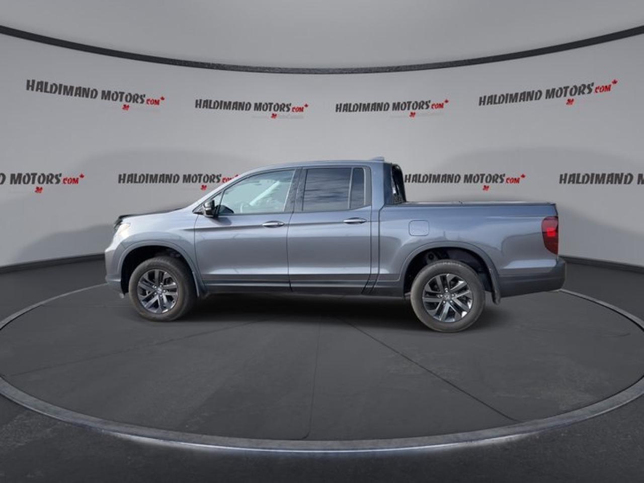 2023 Honda Ridgeline Sport AWD | Remote Start | Sunroof | Heated Seats Photo4
