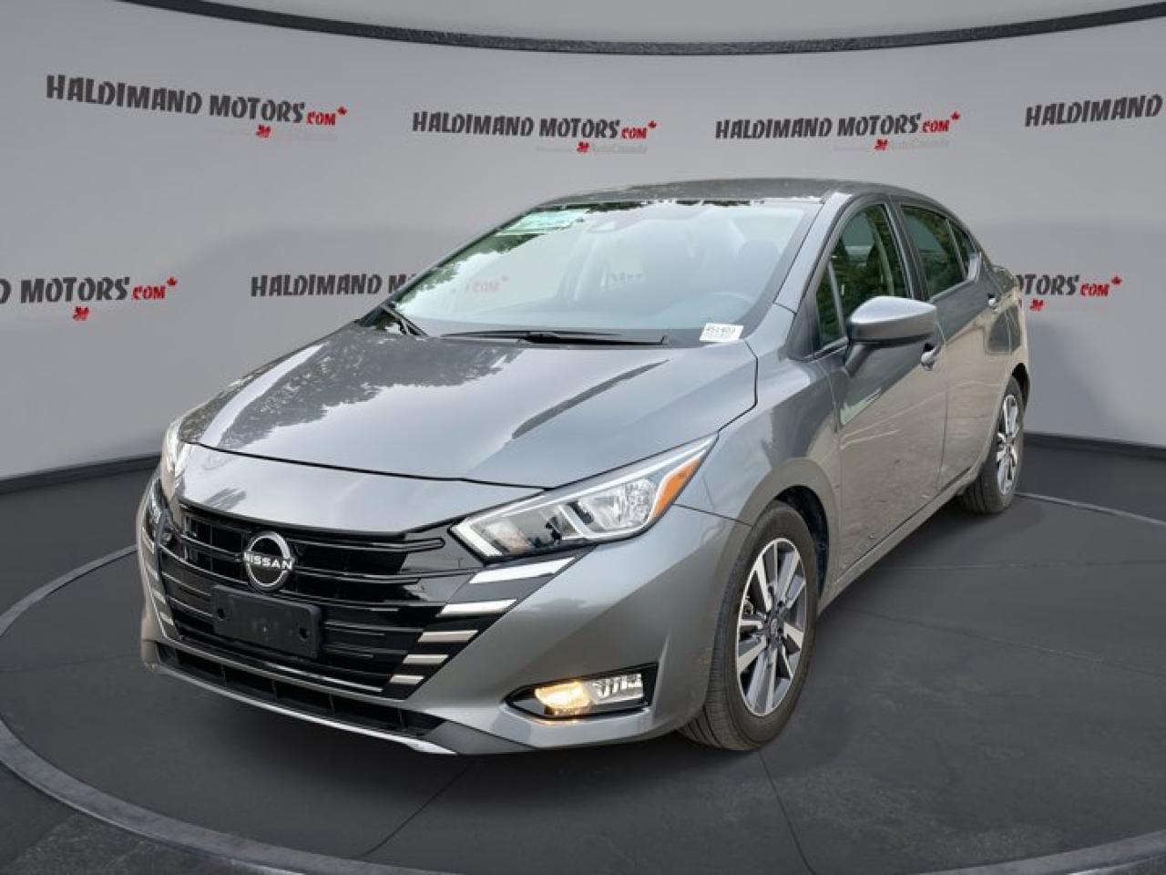 2024 Nissan Versa SV Photo0