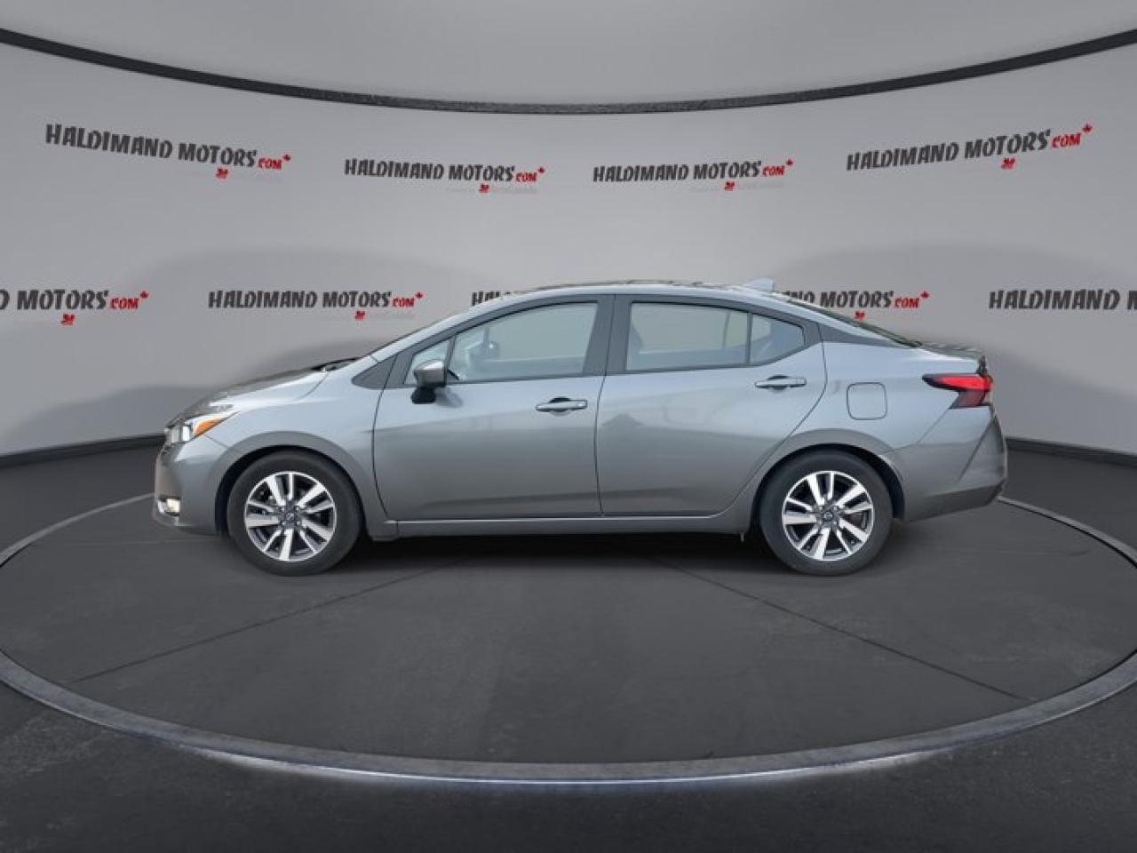 2024 Nissan Versa SV Photo