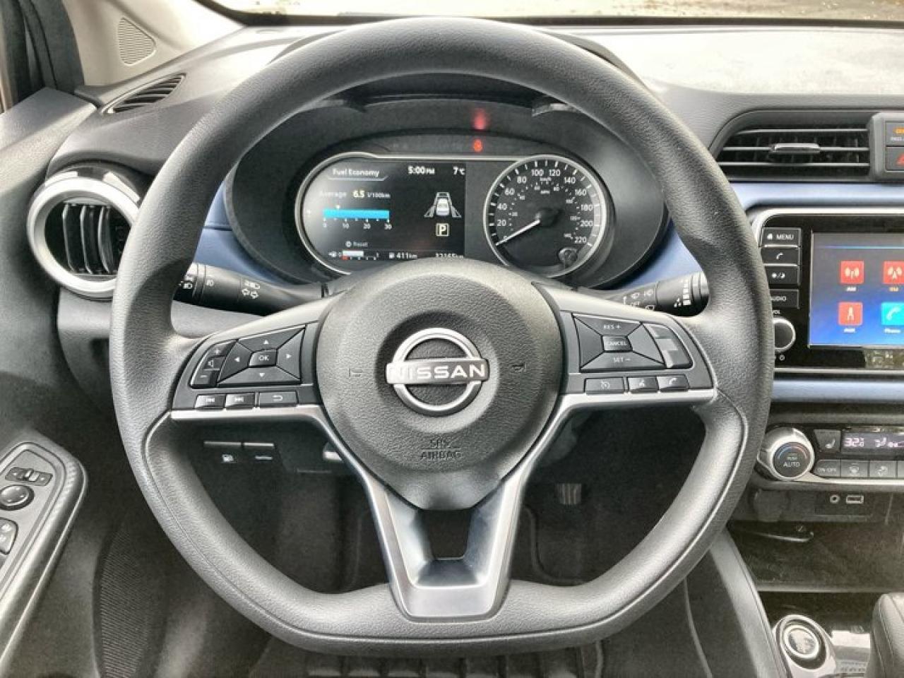 2024 Nissan Versa SV Photo